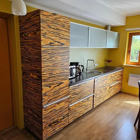 Apartment Tulbi 10 *